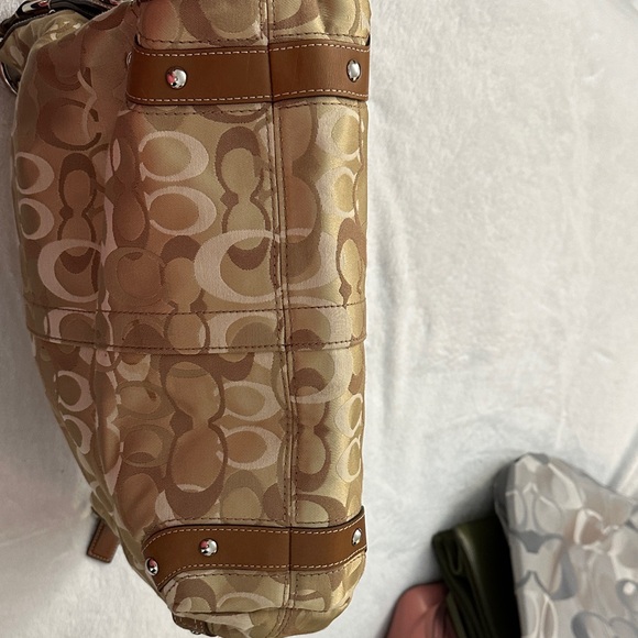 Coach Brown and Tan Signature Shoulder Bag - Picture 3 of 5